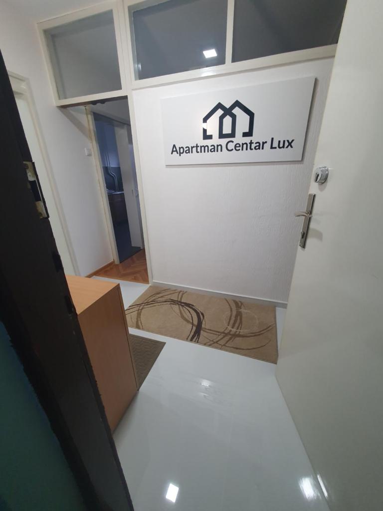 Apartman Centar Lux photo 1