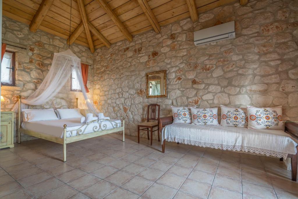 Myrties stone houses - Ta Petrina photo 1