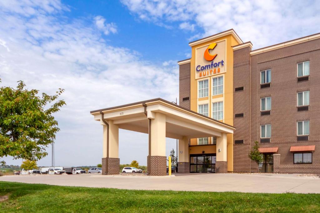 Comfort Suites La Vista - Omaha image