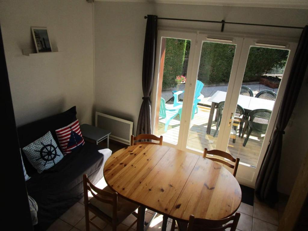 Maison avec piscine commune à 800m de la plage photo 1