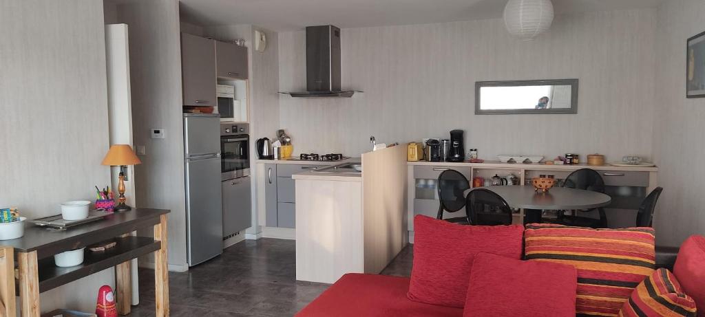 Apartment With Wi Fi Near Ti Hanok Cinema photo 1