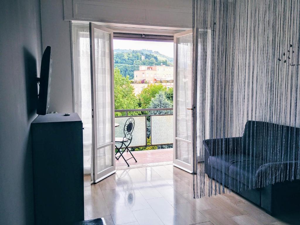 Appartamento con terrazzo zona ospedale civile photo 1