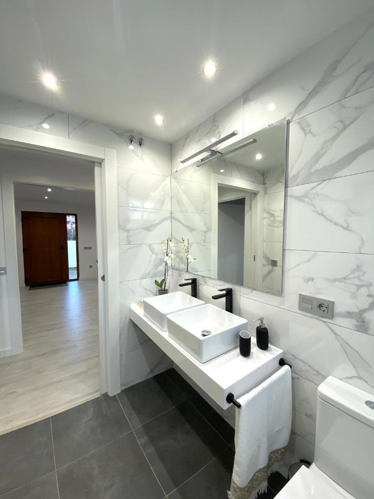 Apartamentos el Oligo photo 3