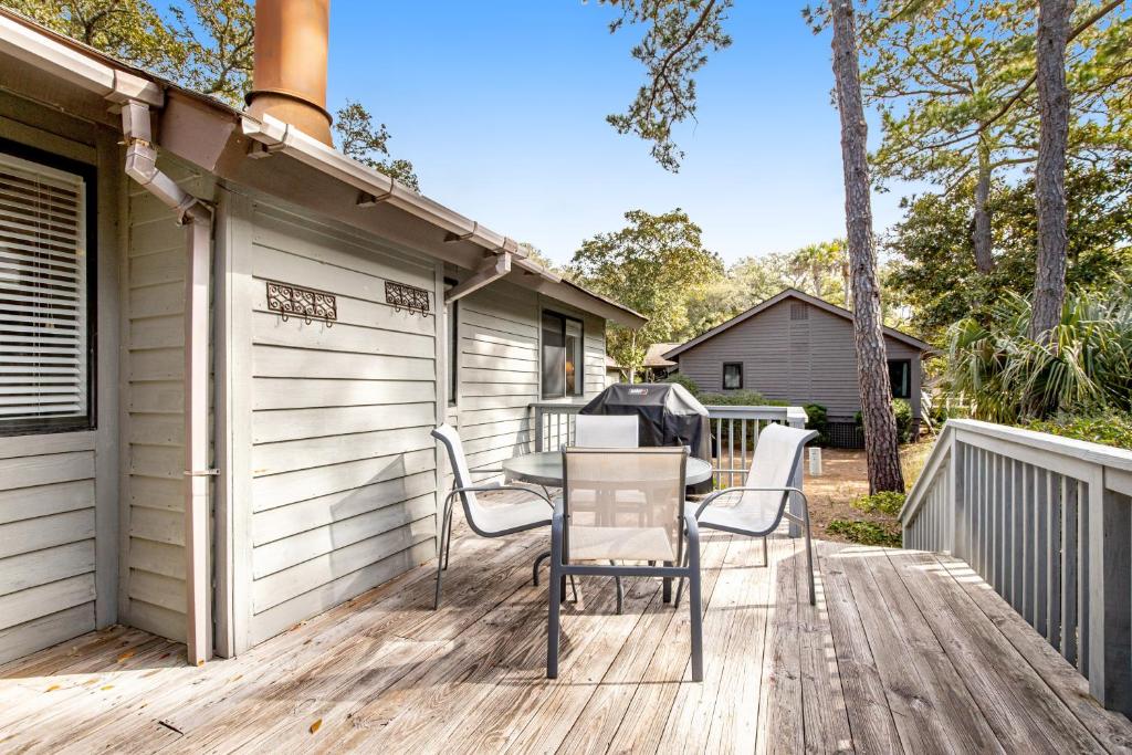452 Oceanwoods Cottage photo 2