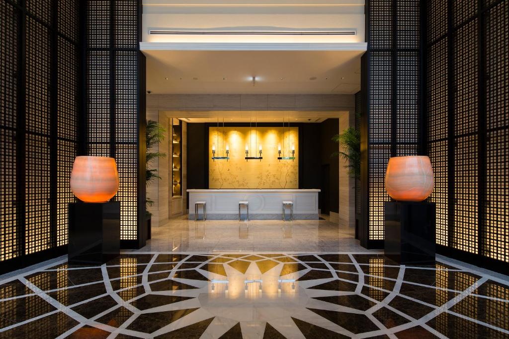 Premier Hotel CABIN PRESIDENT Osaka photo 2