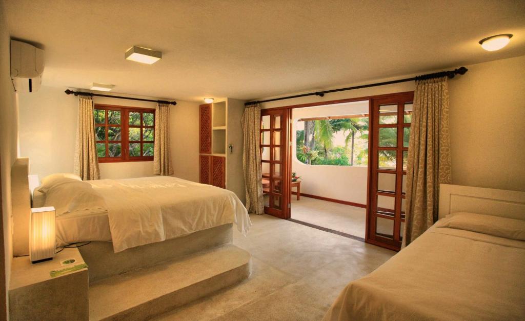Hotel Tropico Latino photo 1