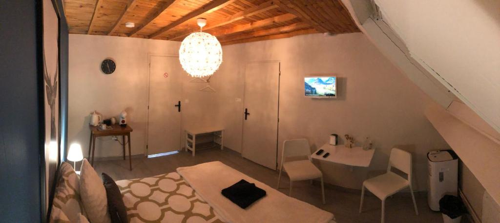 PAUSE NATURE SORBAIS Chambre avec salle de bain privative, entrée indépendante et arrivée autonome photo 3