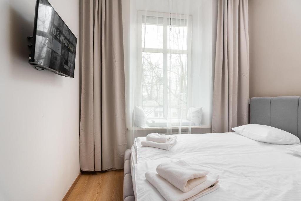 Modern Centrally Located Apartments - by Upstairs Room Type - Apartment with Terrace