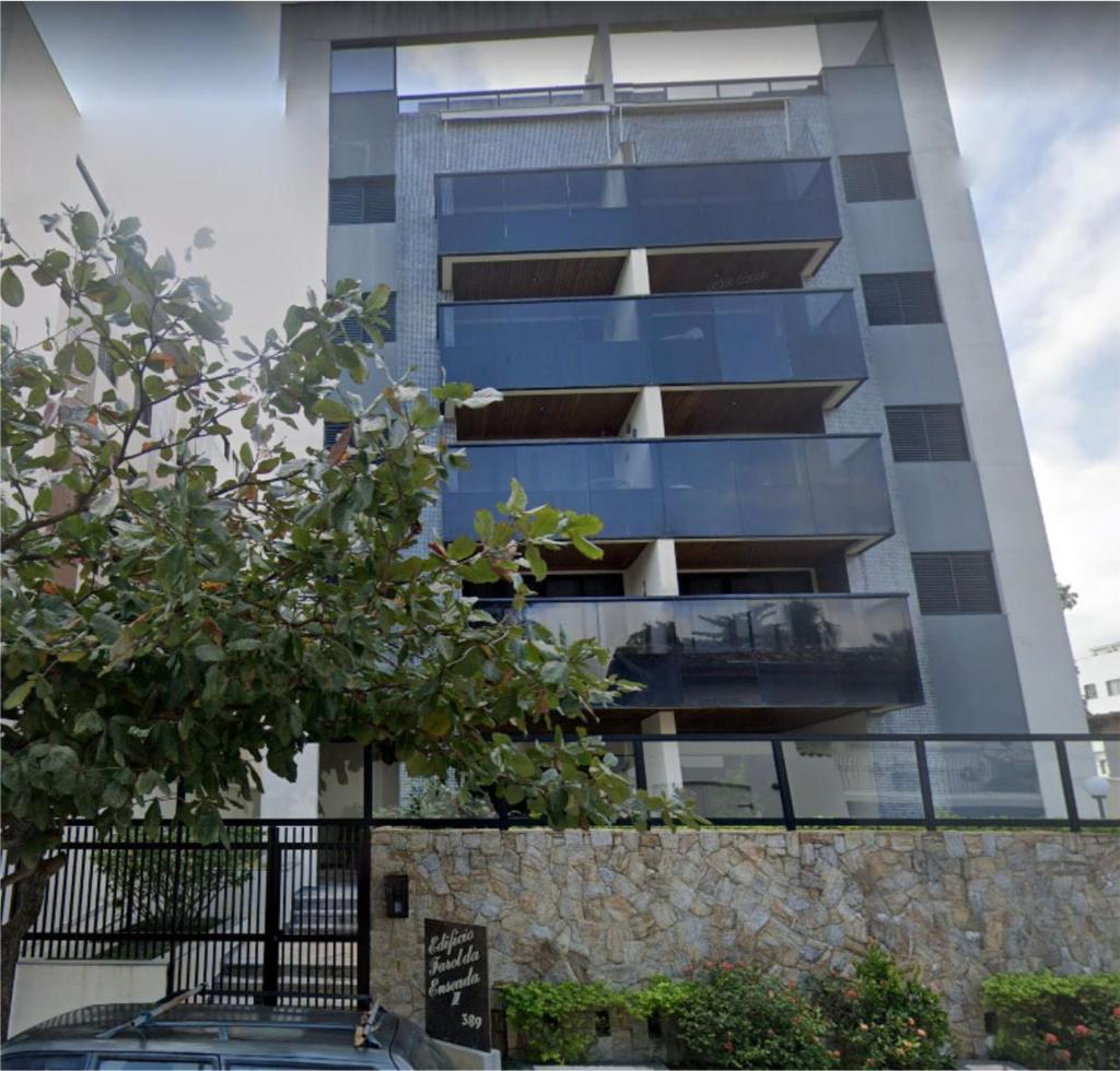 Apartamento Enseada 3 quartos, 8 pessoas