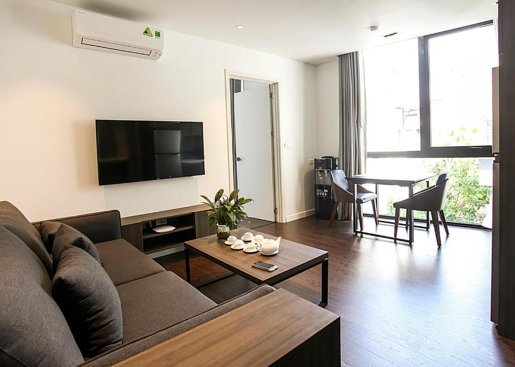 Hanoi Home 3 - Beautiful Apartment in Tay Ho street