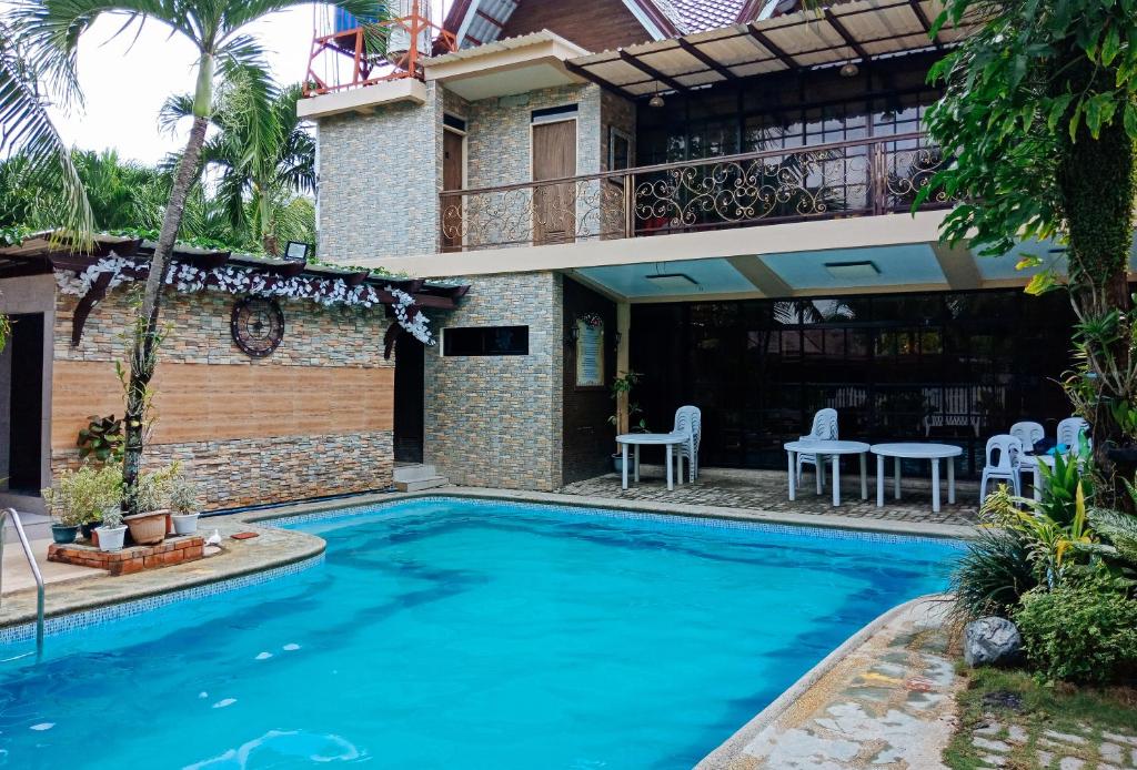 Villa Asuncion Country Inn and Resort Iloilo by RedDoorz