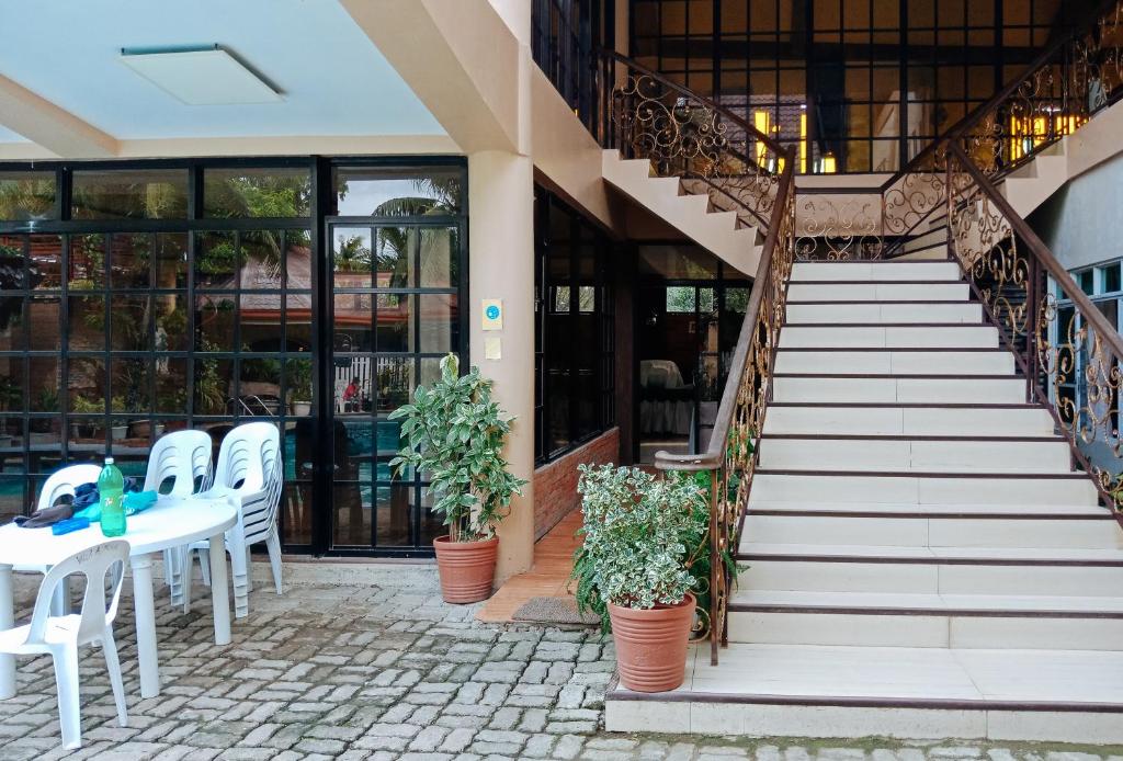 Villa Asuncion Country Inn and Resort Iloilo by RedDoorz photo 2