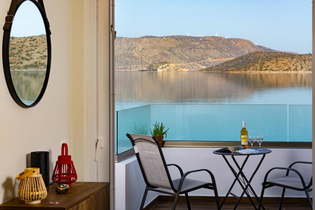 Elounda Harmony Sea front apartment photo 2