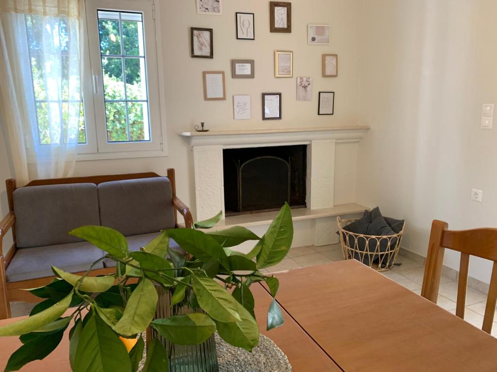 EY House photo 3