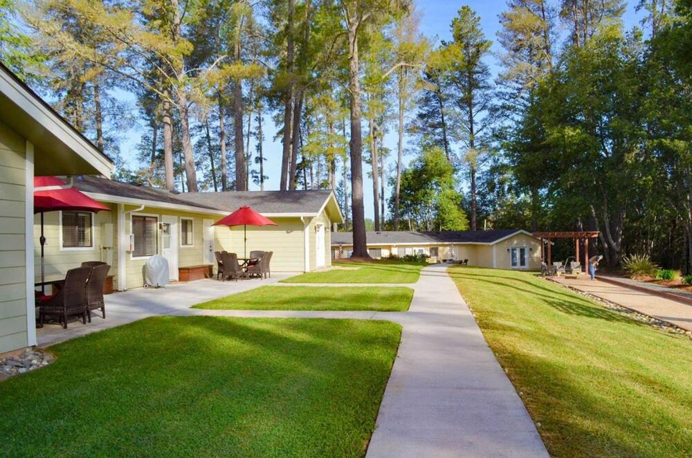 Indian Creek Inn image