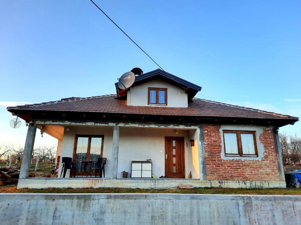 Kuća na dan Vrla strana photo 2