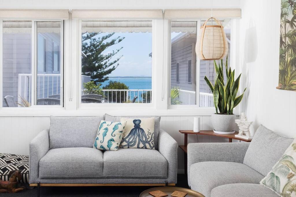 Moana Blue photo 3