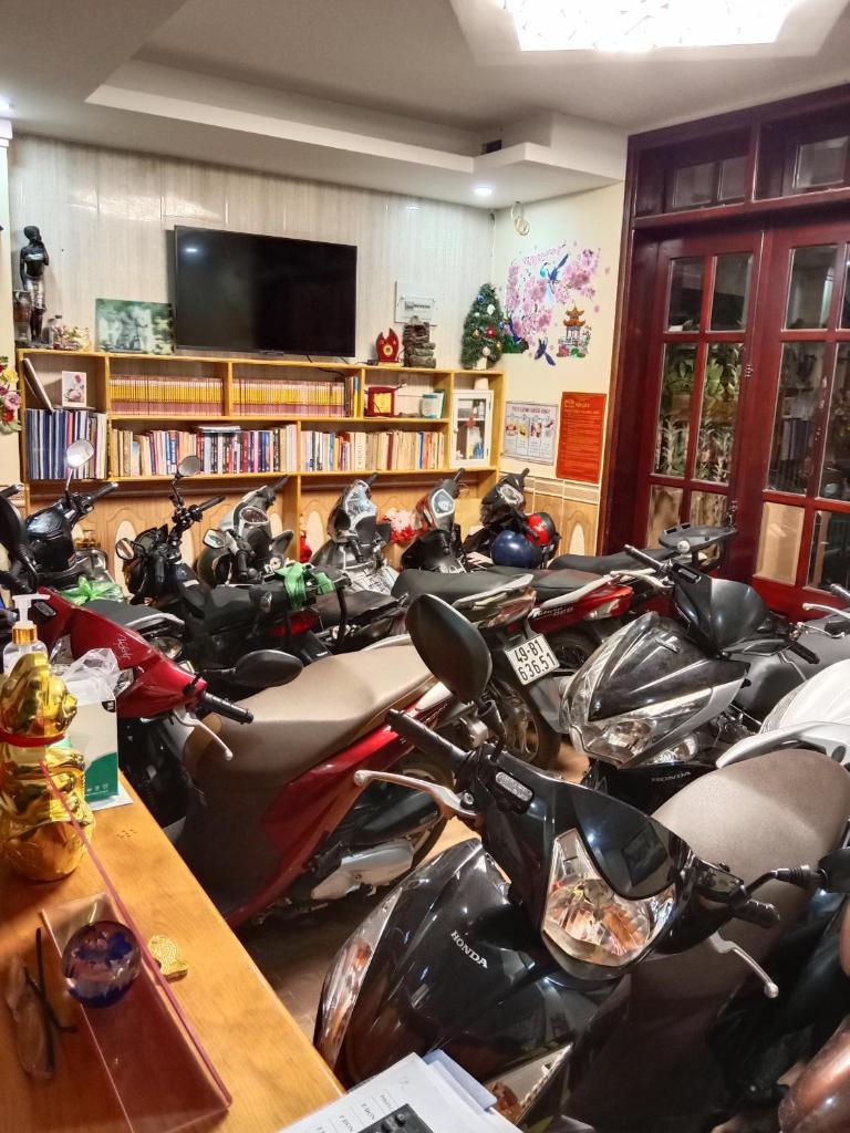 Nón Lá Guest House