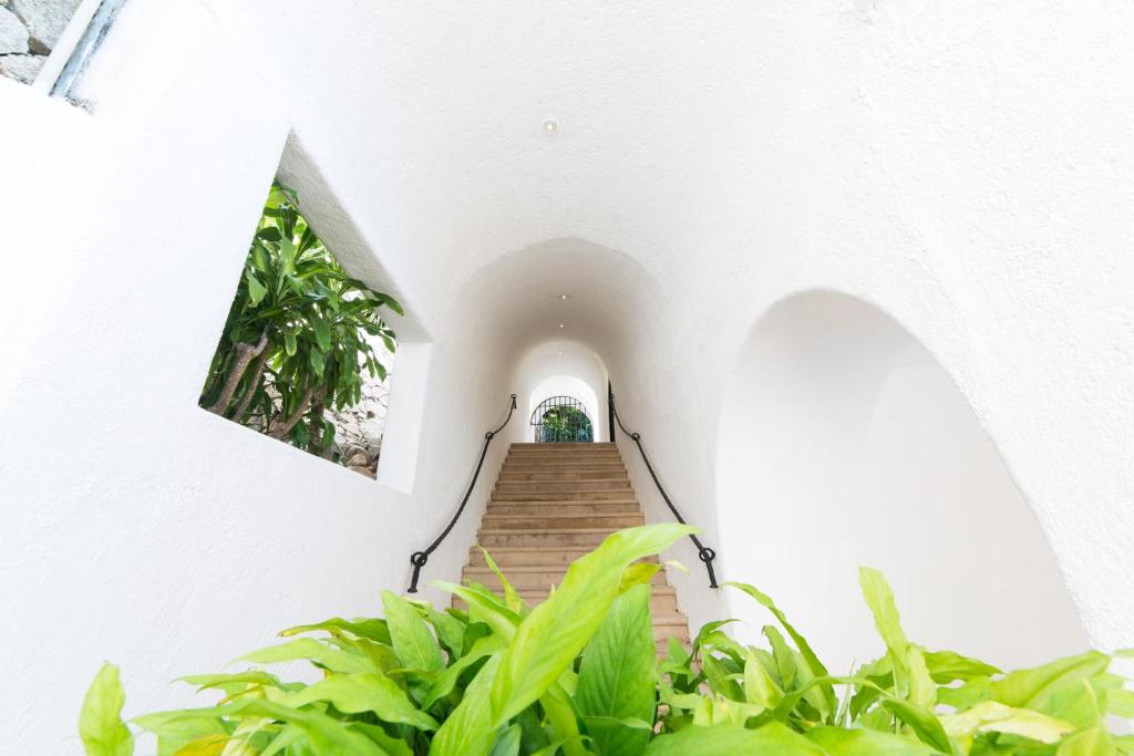 Hermosa Villa Privada en Las Brisas, Acapulco - Tap to explore photos