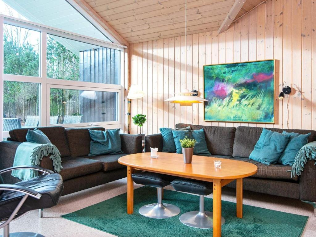 Three-Bedroom Holiday home in Oksbøl 13 photo 4
