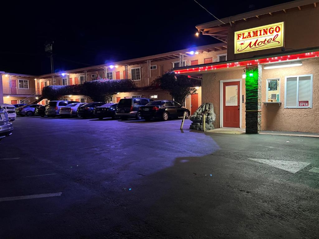 Flamingo Motel Oxnard image