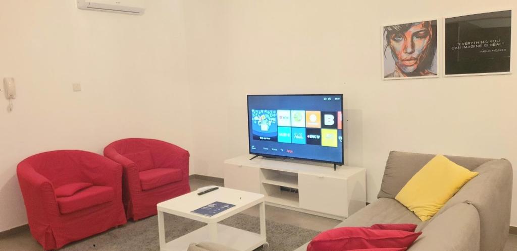 SUPERLA LUXURY APARTMENT (BREAKBOOKING-CY) photo 1