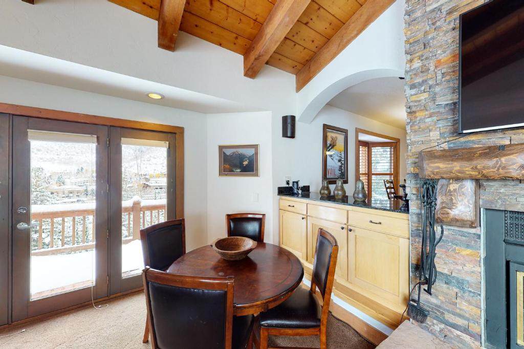 Vail City Bungalow photo 3