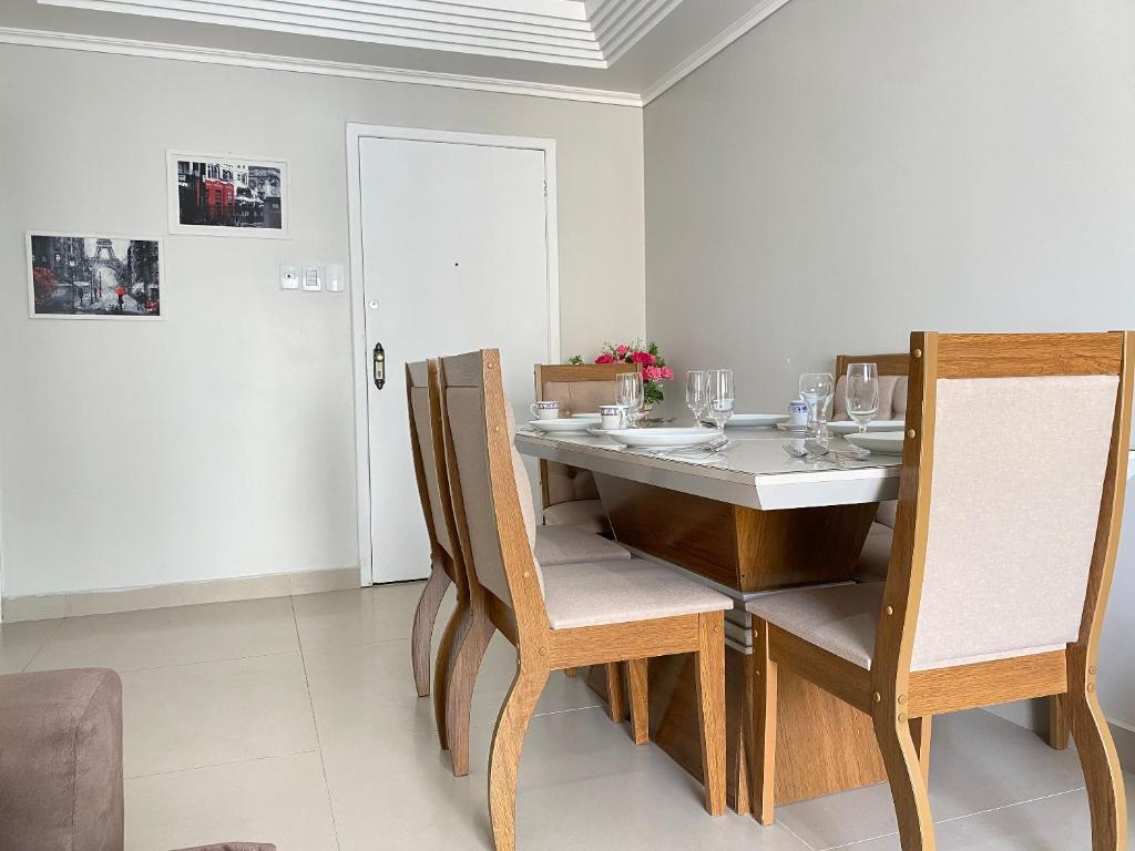DRS52B - Centro, 3 Dorm, 2 Sacadas, Garagem, Wi-Fi photo 3