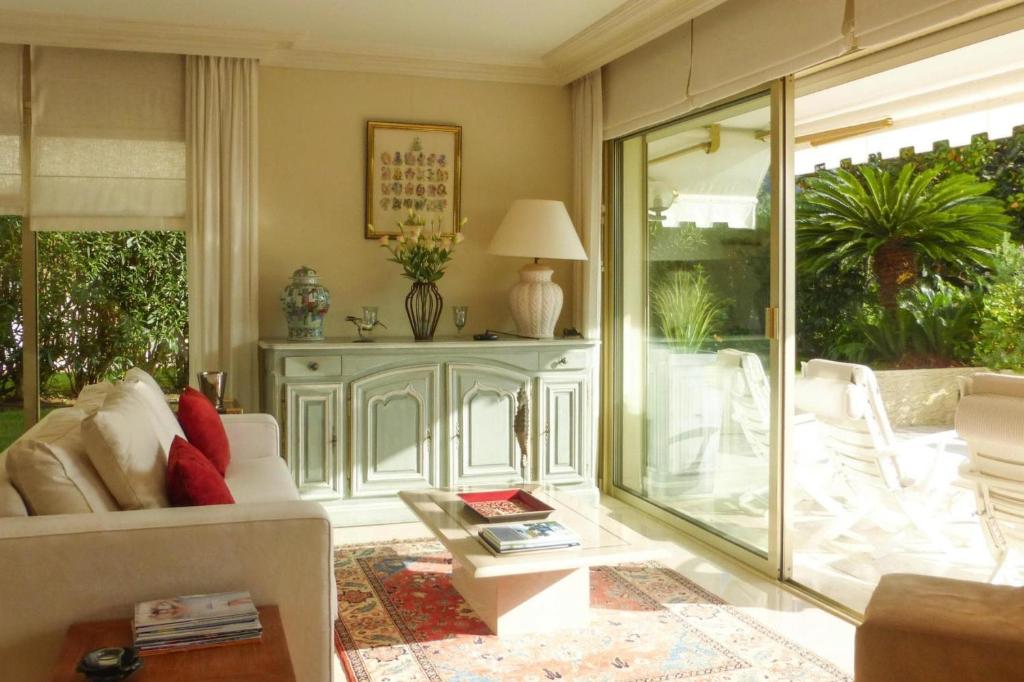 Holiday flat, Cannes photo 3