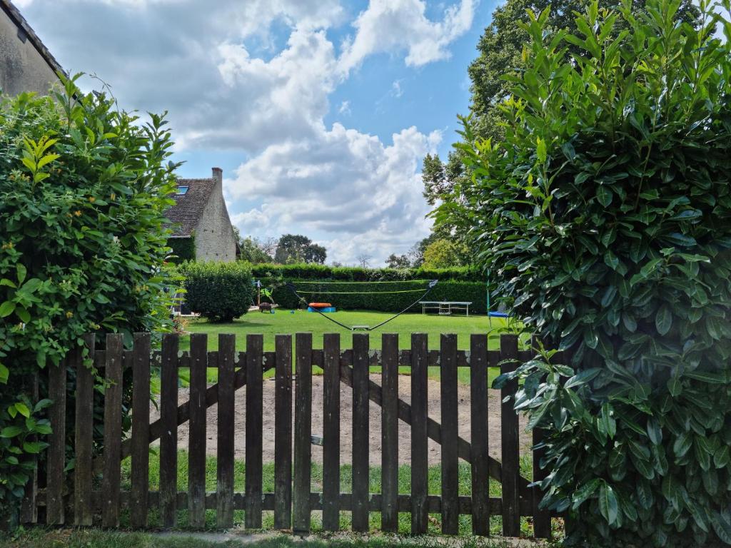 Gîte avec piscine 14 personnes photo 3