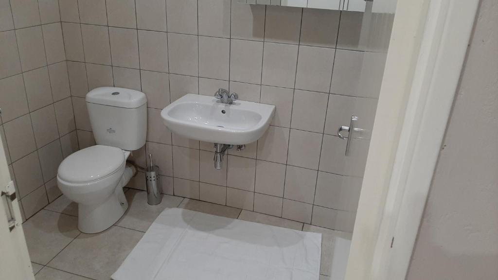 Feather Self Catering Accommodation photo 2