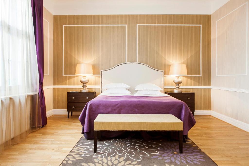 Сьюит (Люкс), Elite Hotel Savoy