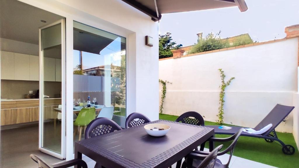 VivaBien Playa I - Apartamentos junto al mar Room Type - Apartment with Terrace