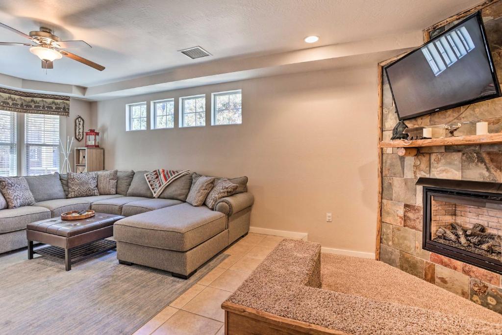 Inviting Cottage - 5 Mi From Big Bear Lake! photo 4