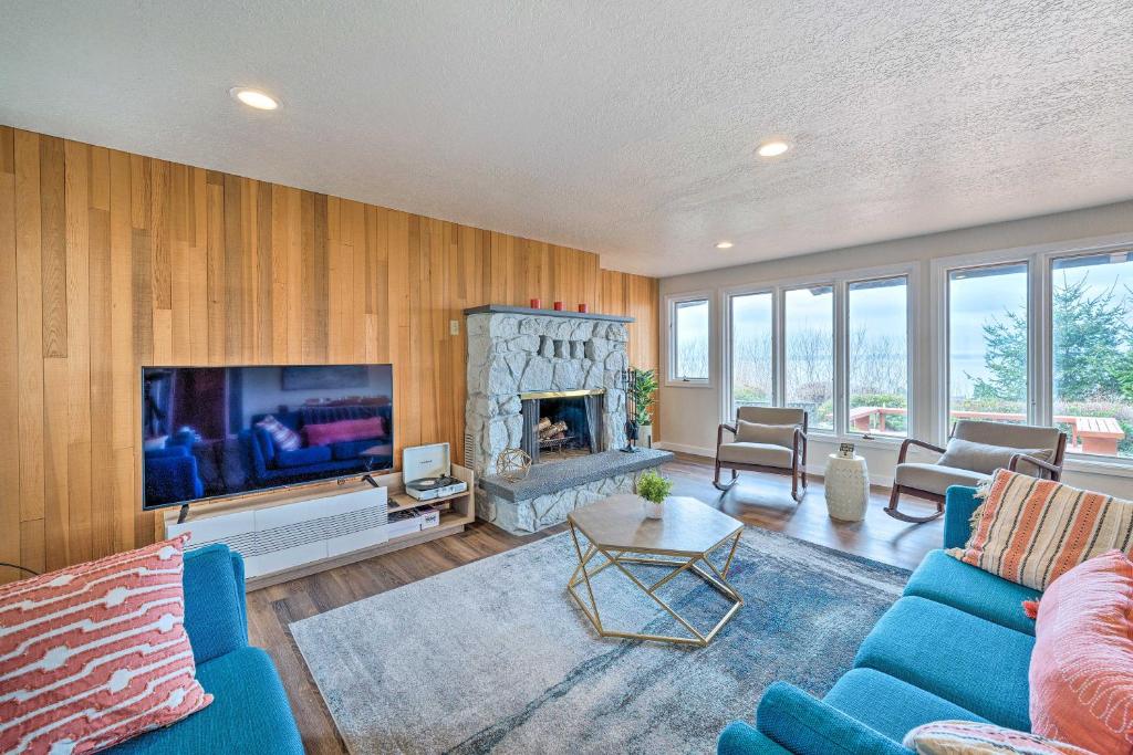 Lovely Coupeville Home with Puget Sound Views! photo 3
