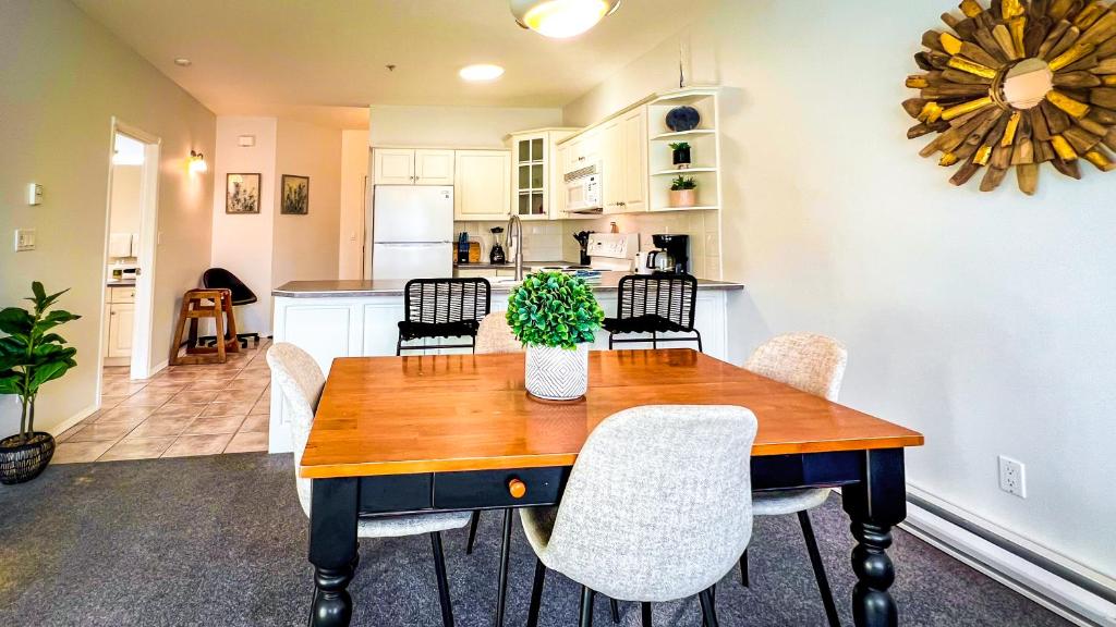 Mountain View Suites by FantasticStay photo 4