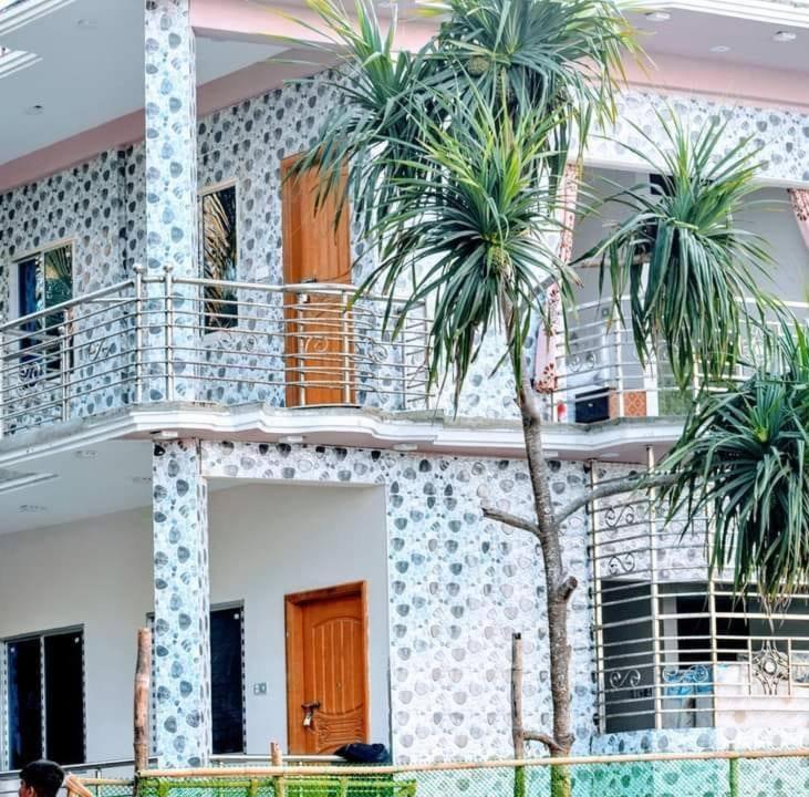 Hotel Royal Beach & Restaurant photo 2
