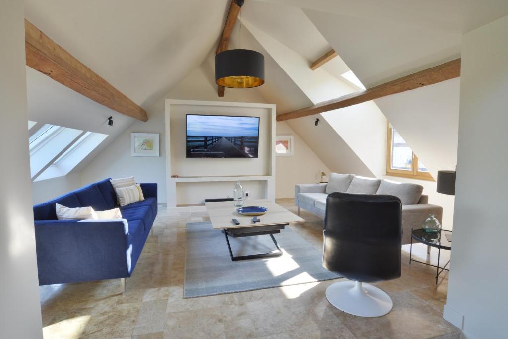 LUXURY Bergerie Corsica, PARIS Orly et disney photo 3