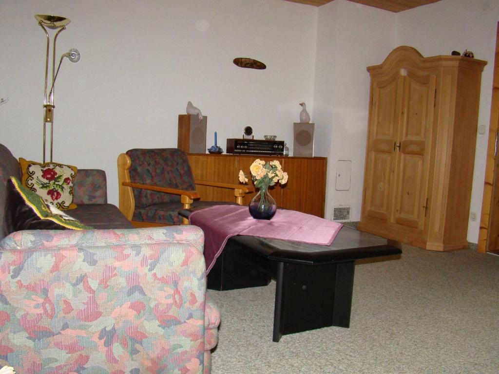 Apartment near the ski area in Obsteig photo 4