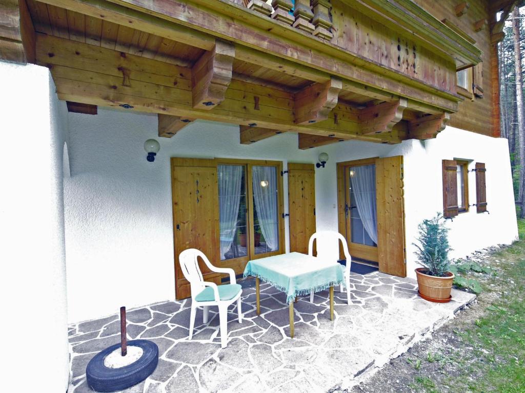 Apartment near the ski area in Obsteig photo 3