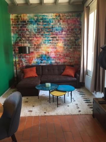 Le Mondrian atypique Intra-Muros - Tap to explore photos