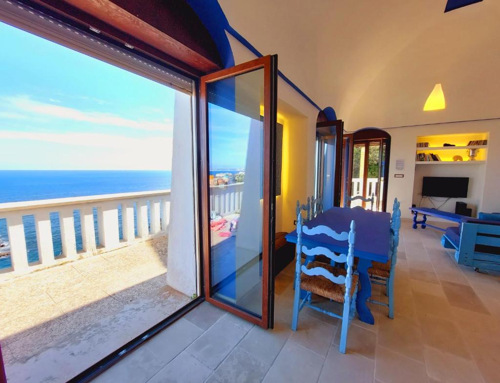 VILLA GIRASOLI SWIMMING POOL for 6 guests NATURE IN THE BAY photo 4