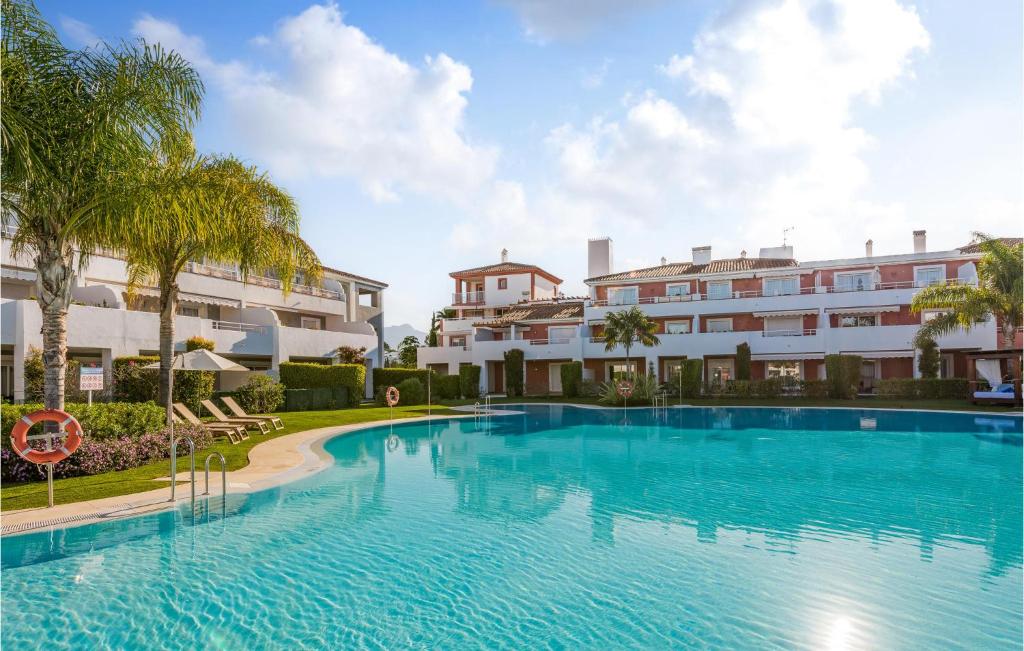 Stunning Apartment In Estepona With 2 Bedrooms, Wifi And Outdoor Swimming Pool