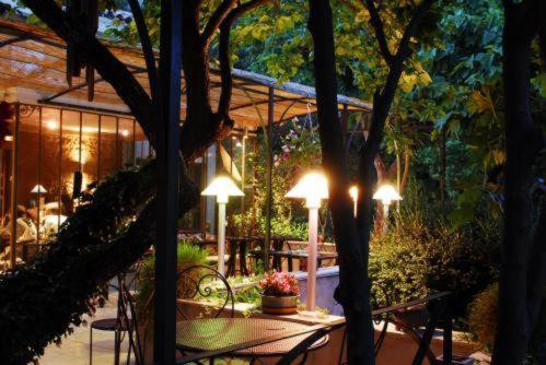 Hostellerie Le Paradou photo 3