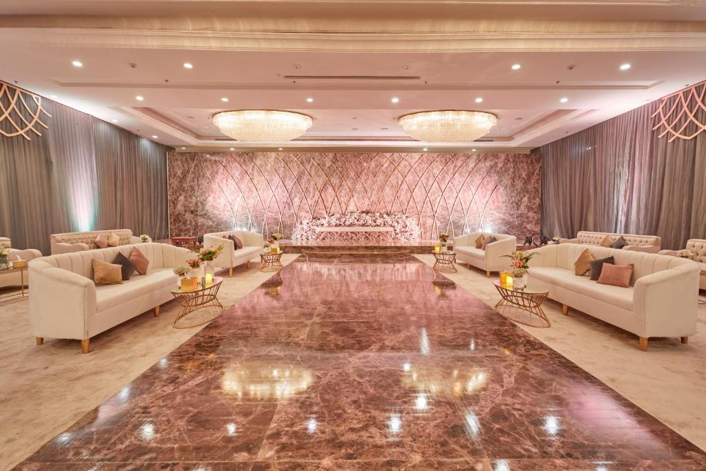 Crowne Plaza Riyadh Al Waha, an IHG Hotel photo 2
