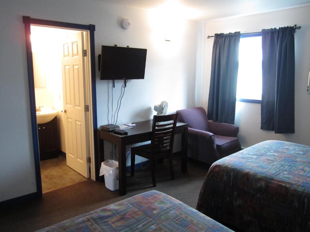 Nisutlin Trading Post Motel photo 4