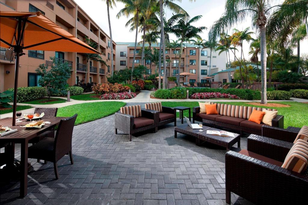 Sonesta Select Miami Lakes image