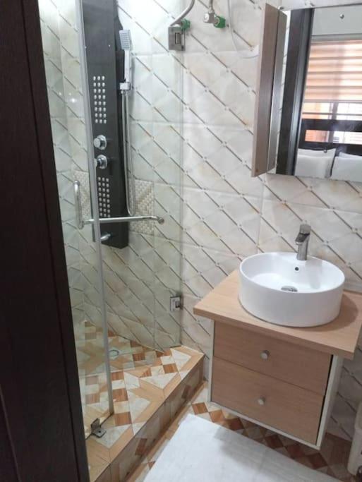 Lekki Conservation Luxury Palace 5 Bedrooms, with Fast Wi-Fi Fibre Broadband in Lekki not Ibeju photo 3