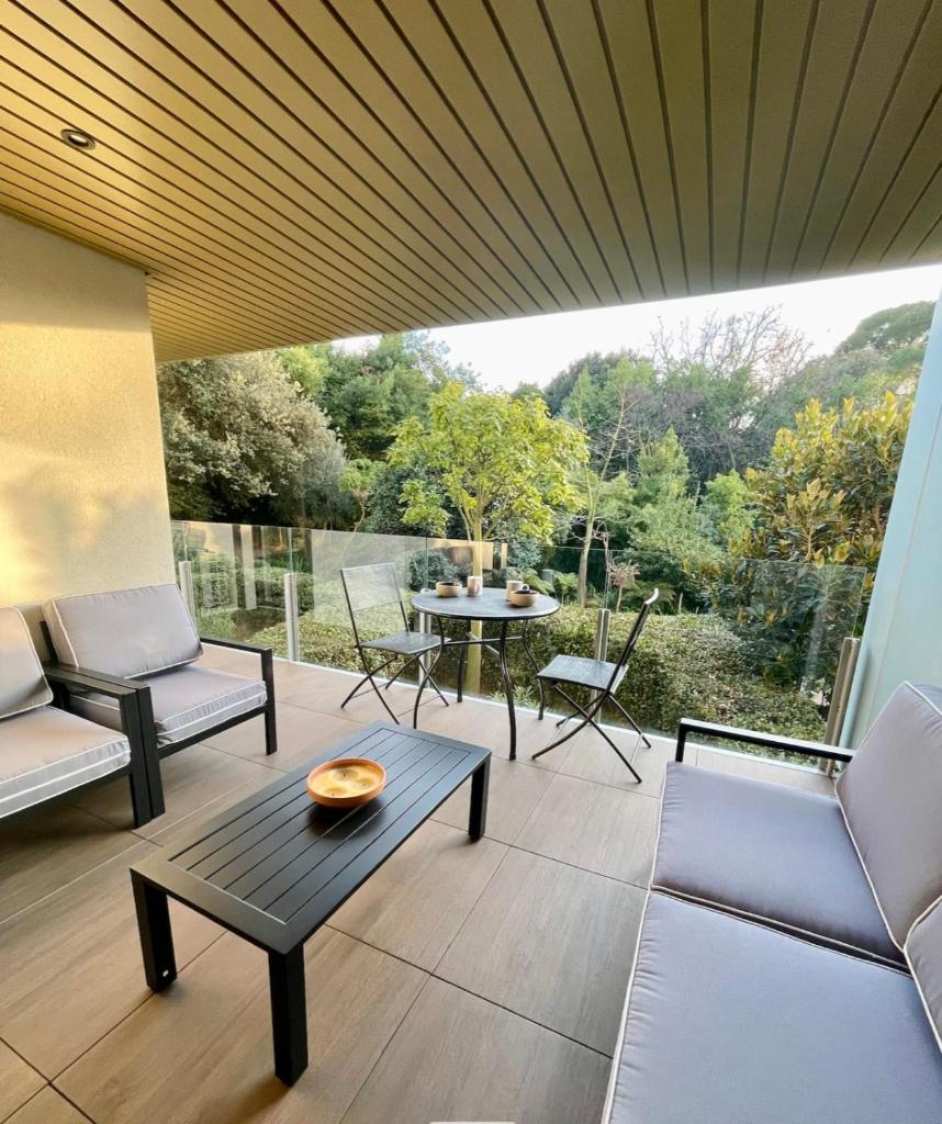 BNB RENTING 1 bedroom apartment in a brand new building with a pool