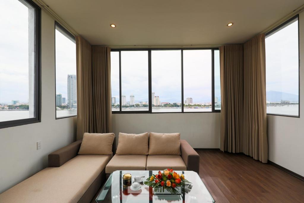 Vitalis Riverside Hotel